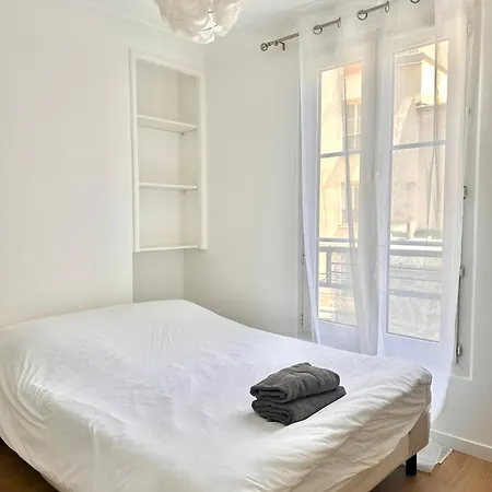 公寓 Comfortable Notre-dame De Lorette Rodier *