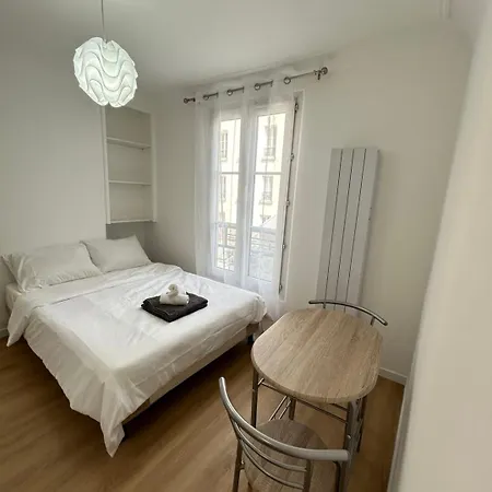 Comfortable Notre-dame De Lorette Rodier 公寓