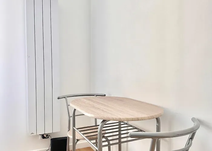 Comfortable Notre-dame De Lorette Rodier 아파트 *